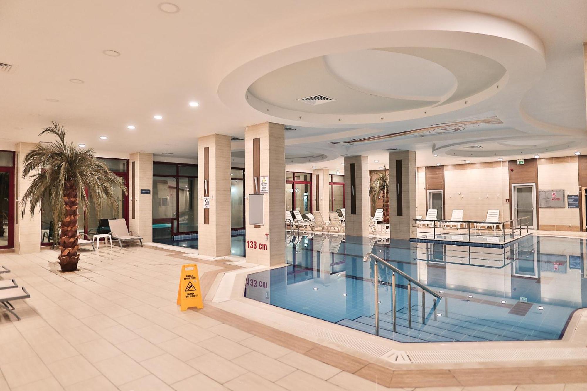 Bonjur Hotel Thermal & Wellness Club Ancara Exterior foto